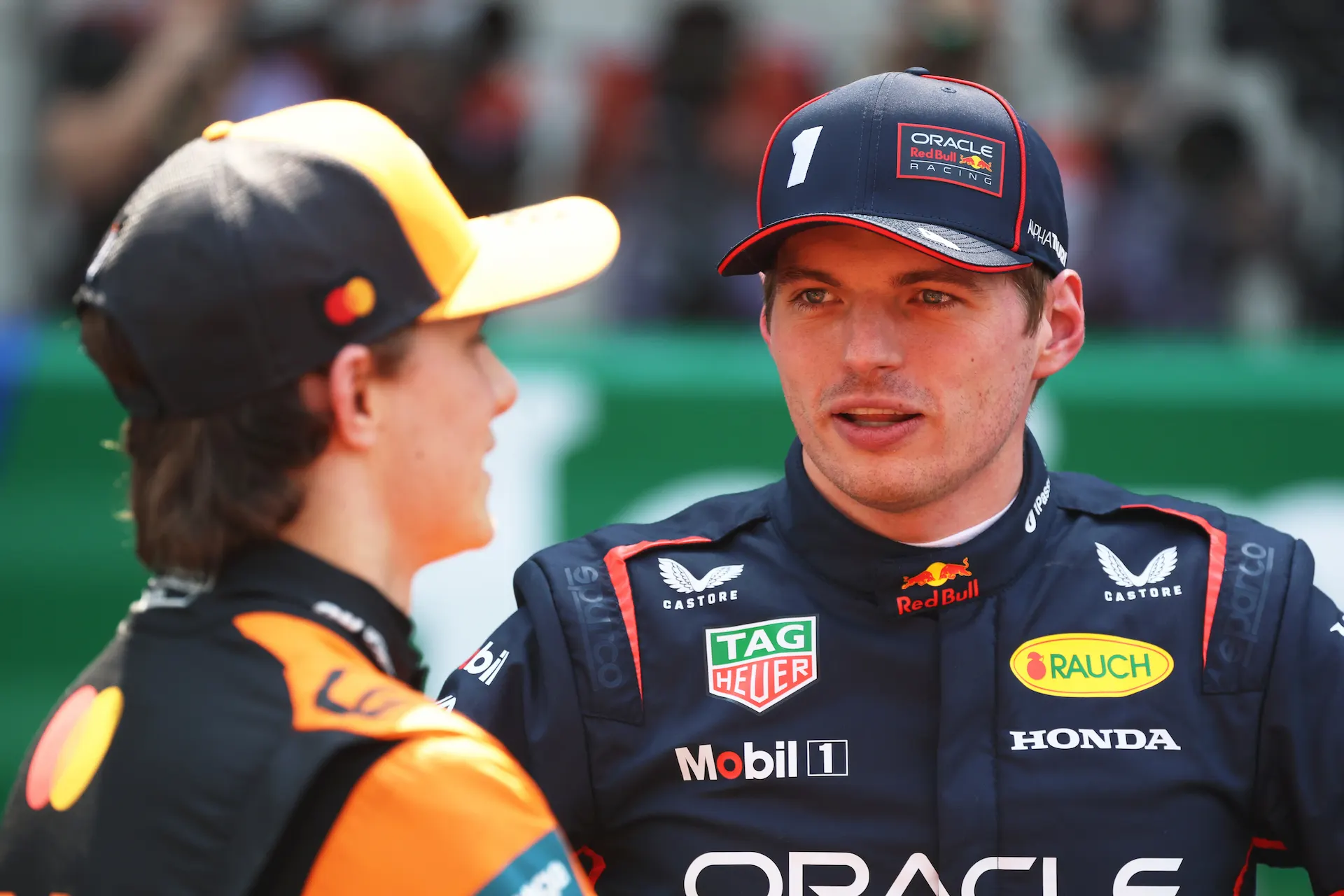Max Verstappen i Oscar Piastri kierowcy F1